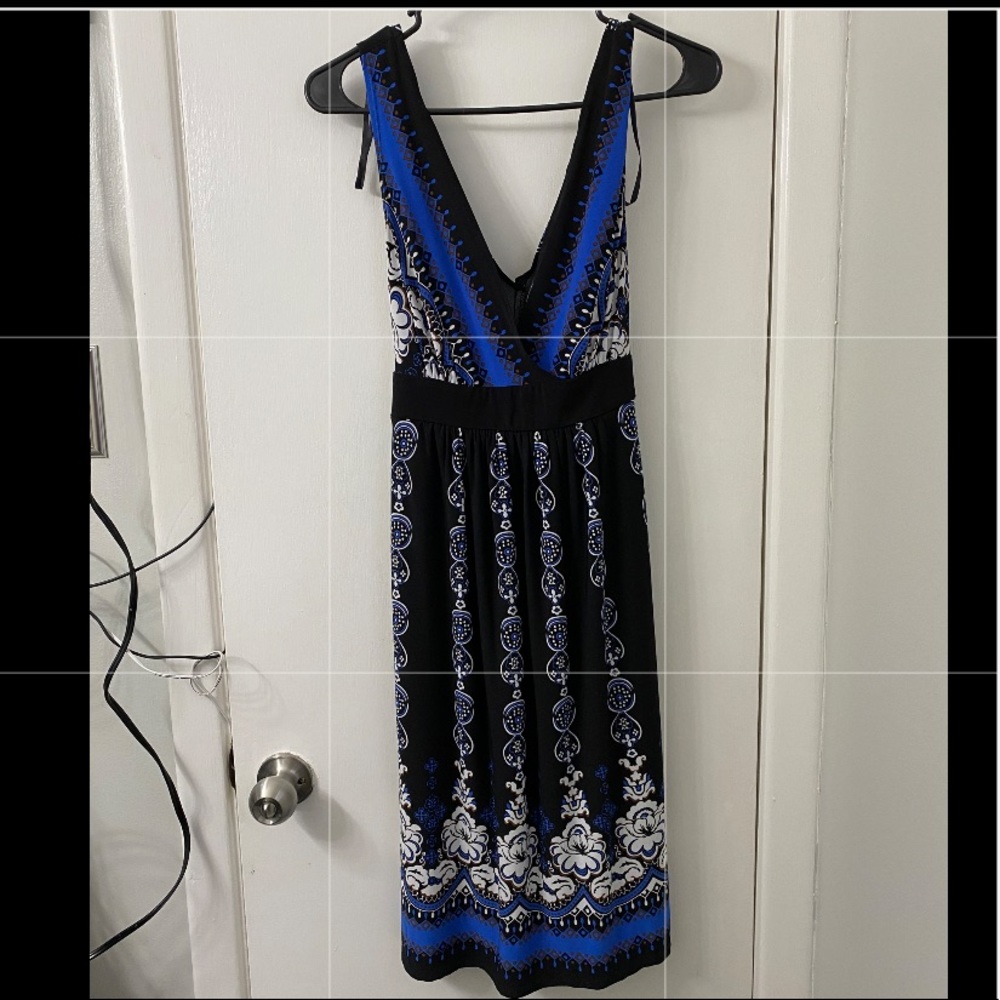 Women’s sleeveless dress size 10